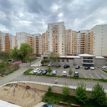 Two Bedroom Large In Апартаменты Кишинёв